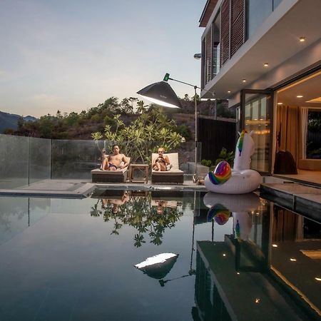Acqua Villa Nha Trang Managed By Alternaty Exterior photo