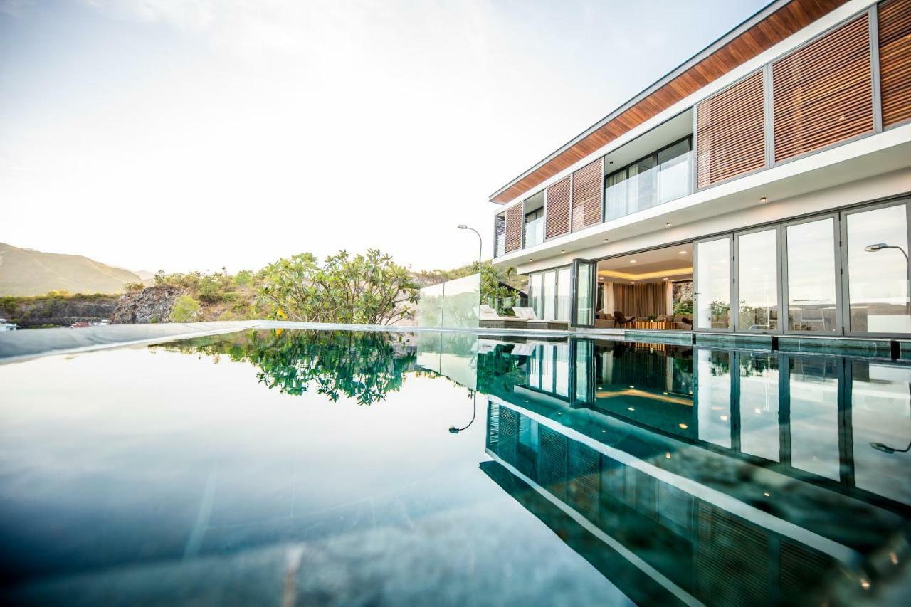 Acqua Villa Nha Trang Managed By Alternaty Exterior photo