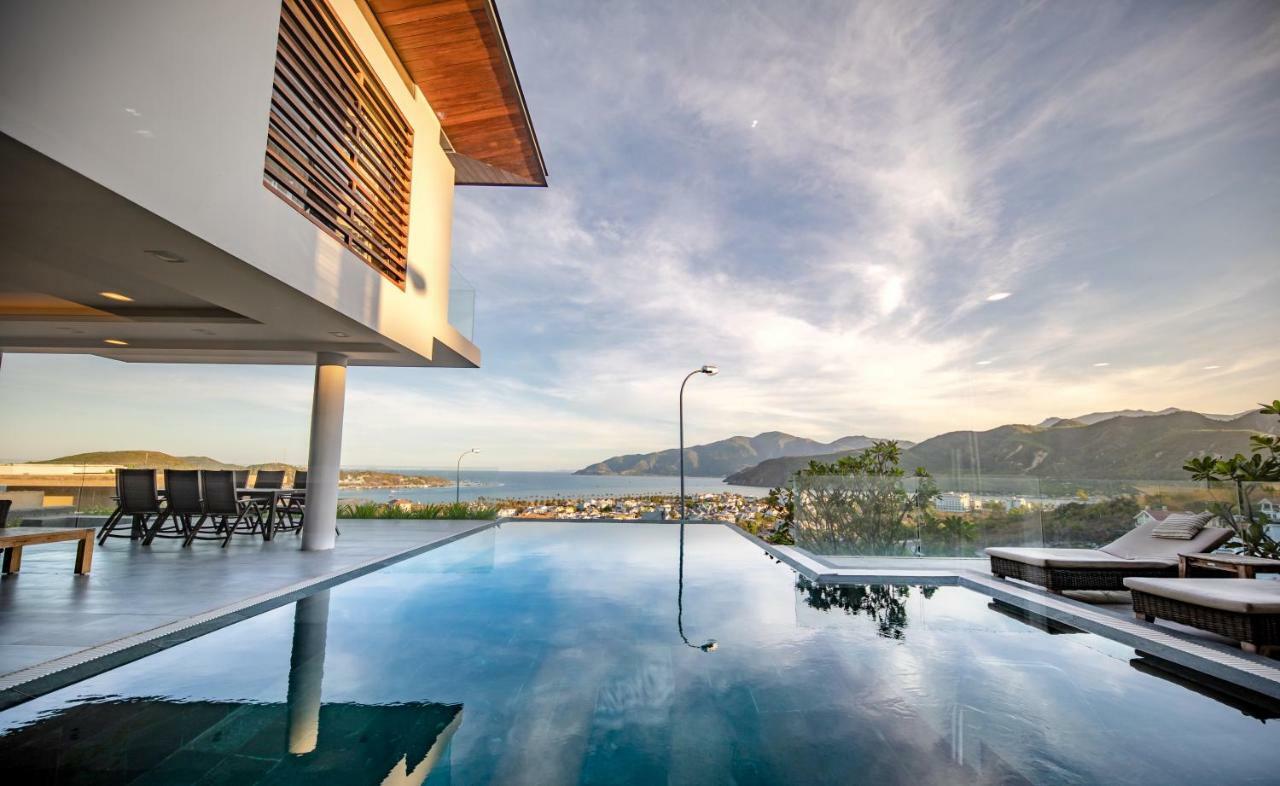 Acqua Villa Nha Trang Managed By Alternaty Exterior photo